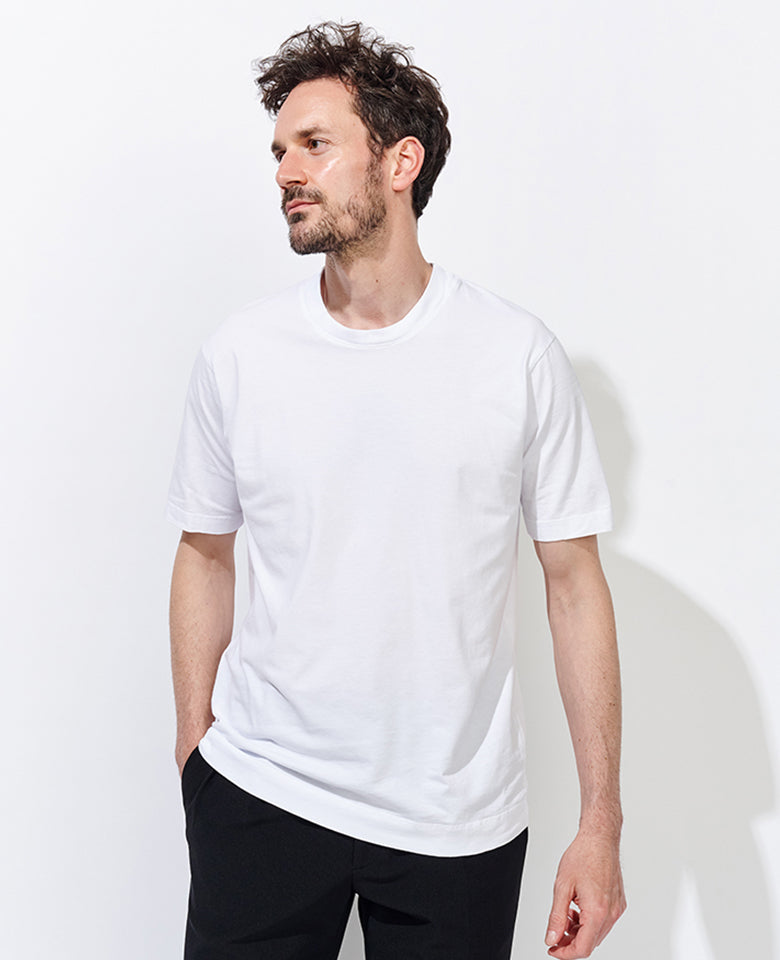 クルーネックTシャツ