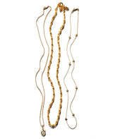 TINY CROSS CHAIN