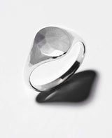signet ring classic hammered