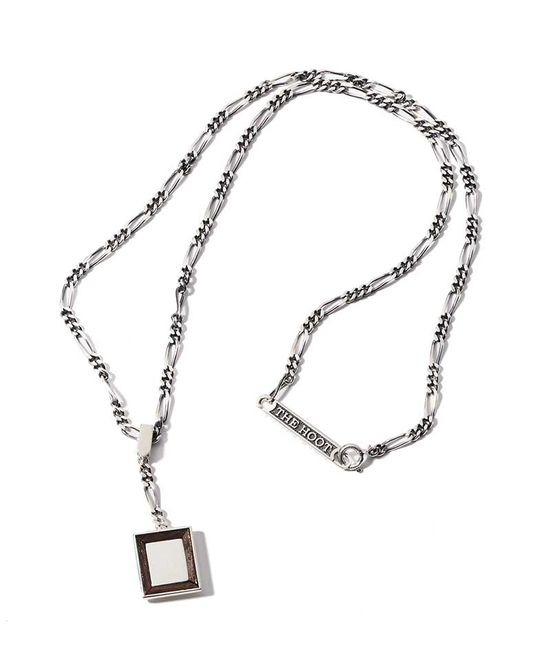 Art Frame Figaro link Pendant