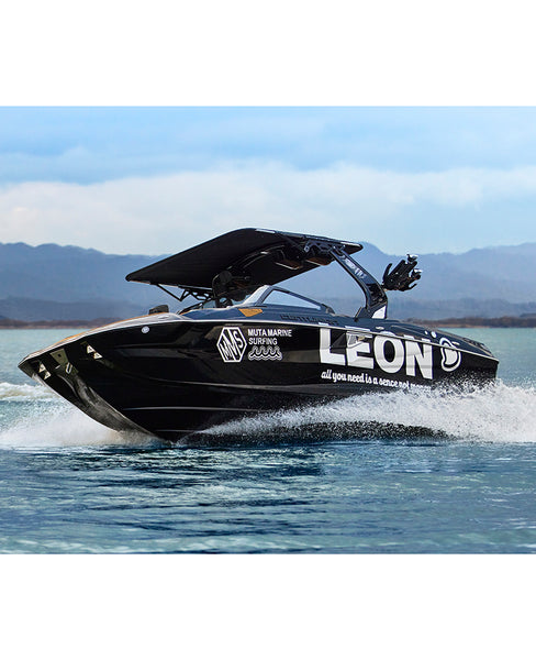 muta MARINE×CENTURION BOATS×LEON スペシャルボート 